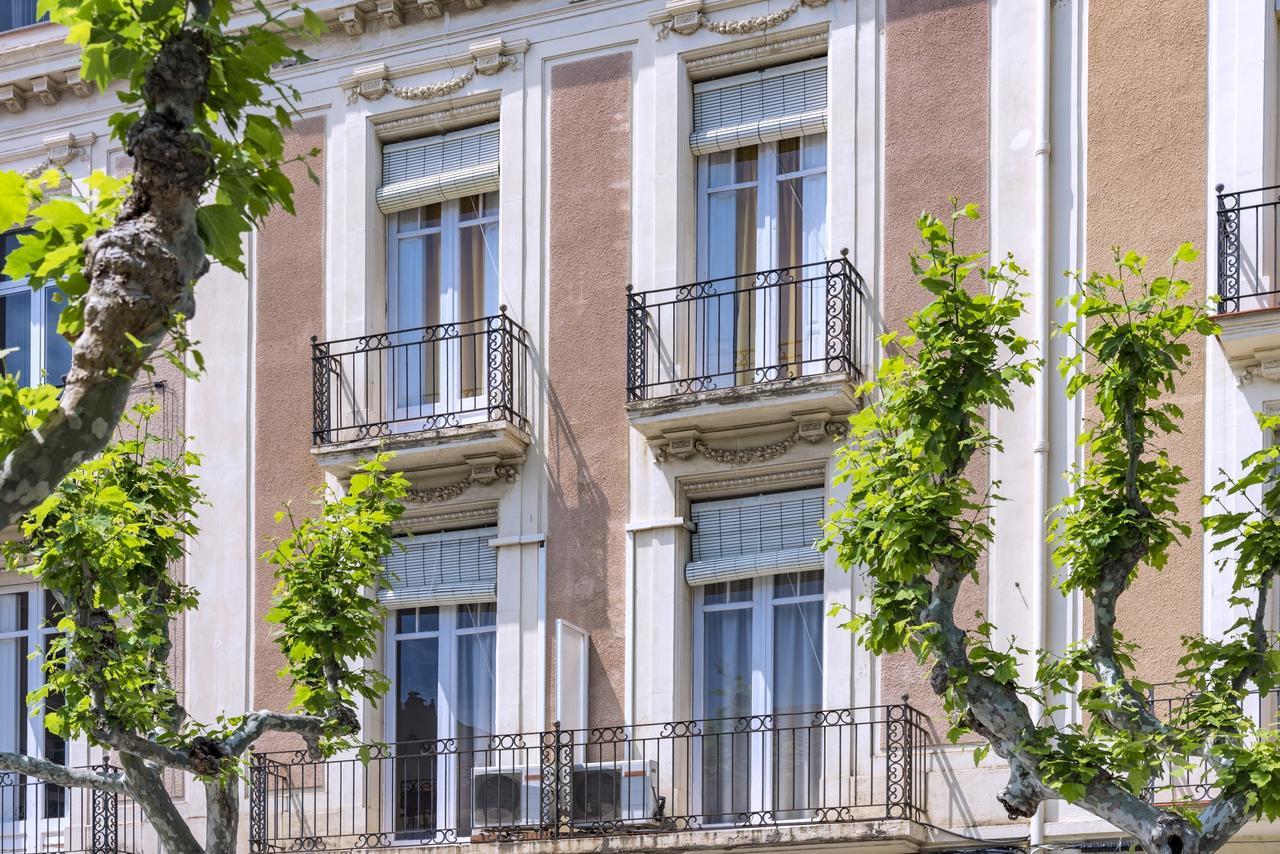 Hotel Niza Салоу Екстер'єр фото